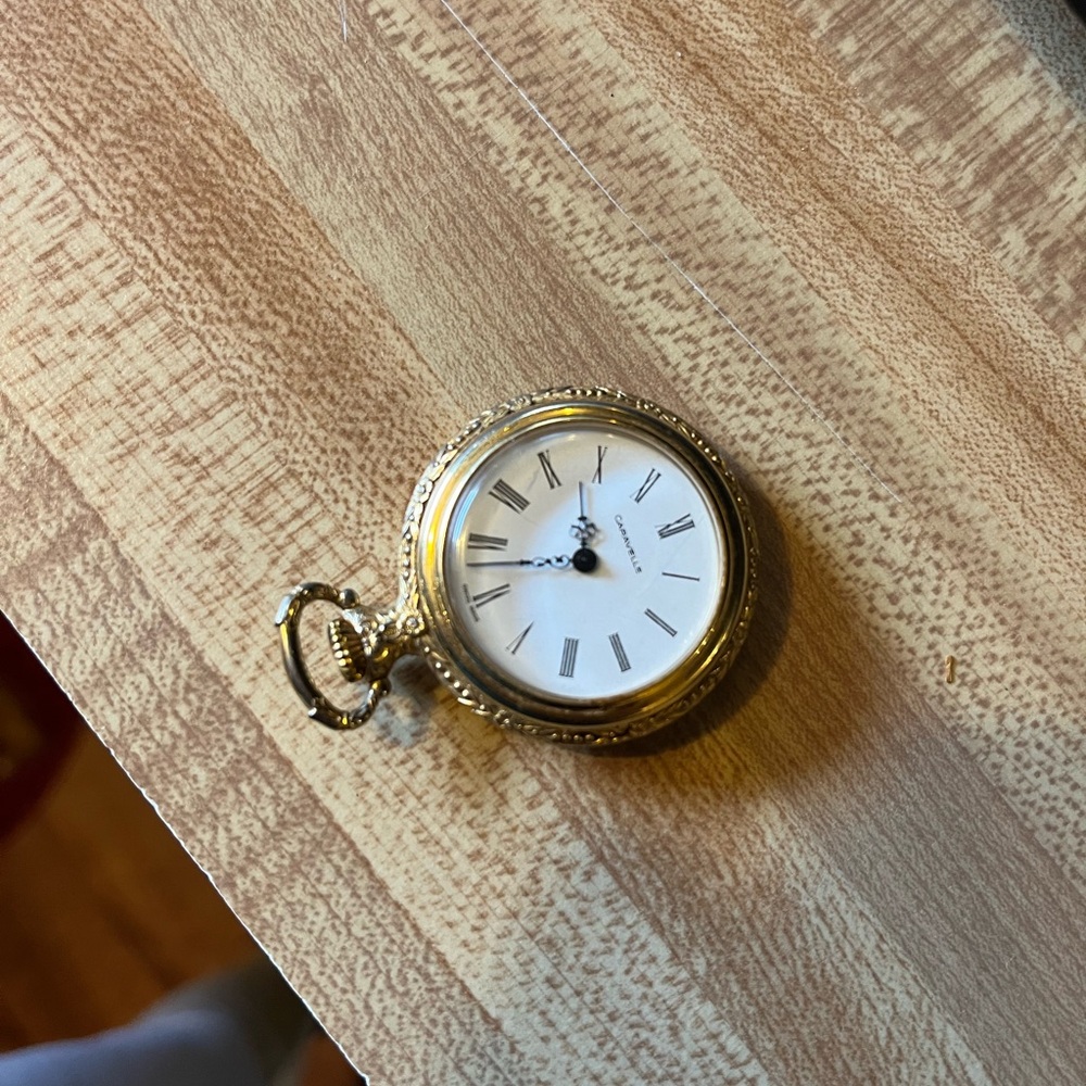 Elegant Gold Pocket Watch Caravelle vintage